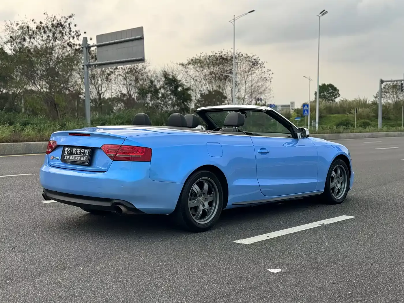 Audi A5 (Import) 2010 2.0TFSI Cabriolet фото 17