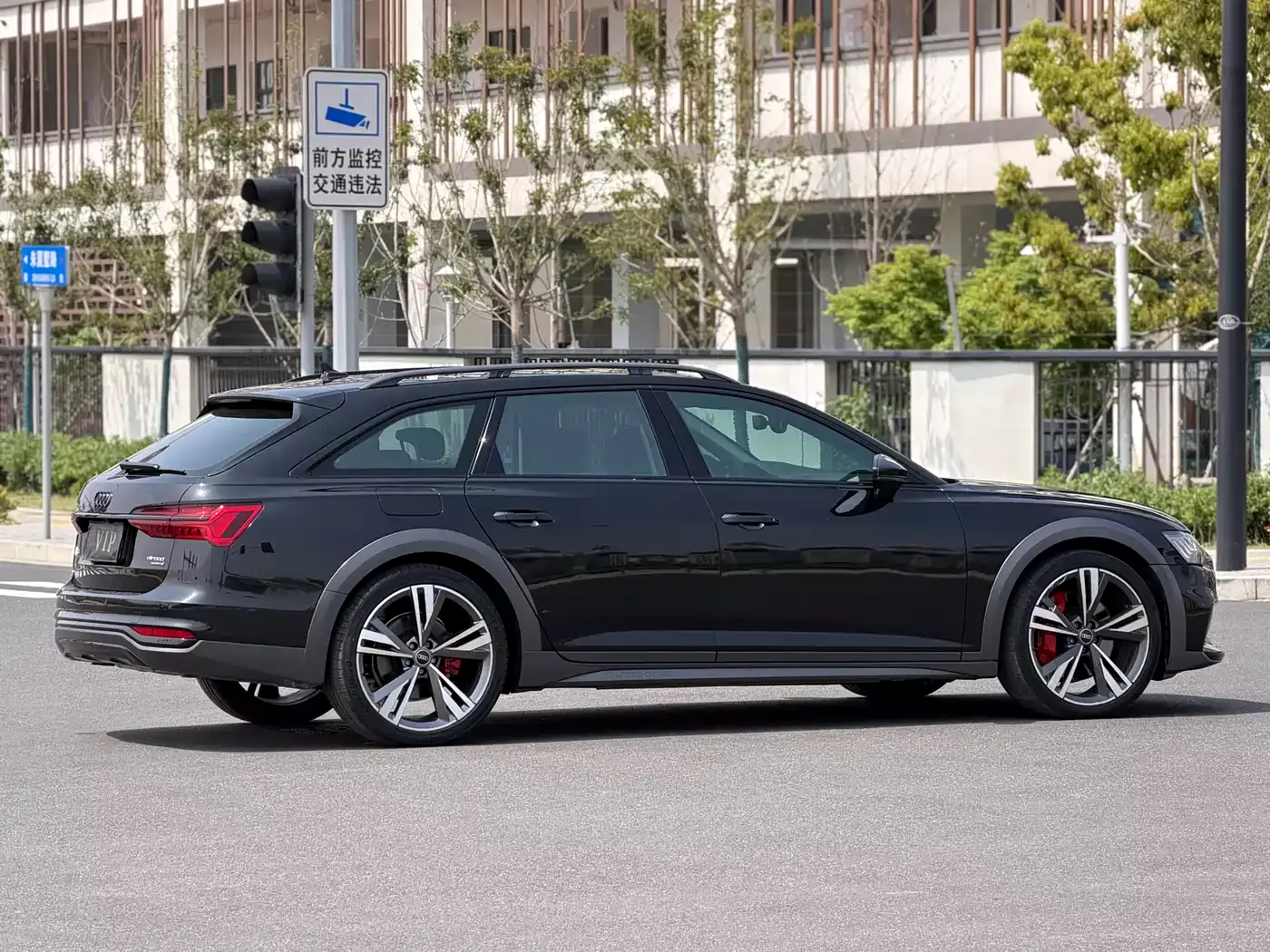 Audi A6 (Import) 2024 allroad quattro 55 TFSI Premium Off-road фото 17