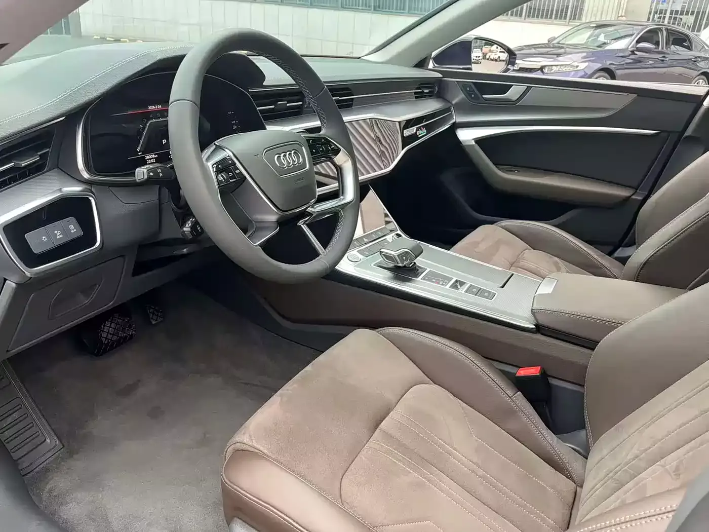 Audi A7L 2022 45 TFSI S-line Dream Builder Edition фото 4