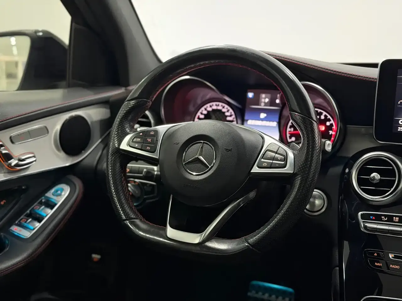 Mercedes-Benz GLC AMG 2017 AMG GLC 43 4MATIC фото 6