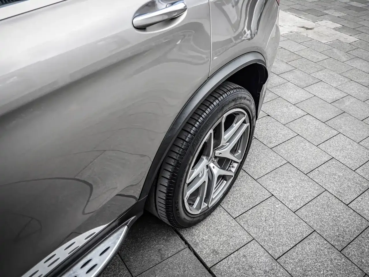 Mercedes-Benz GLC AMG 2018 AMG GLC 63 4MATIC+ фото 11