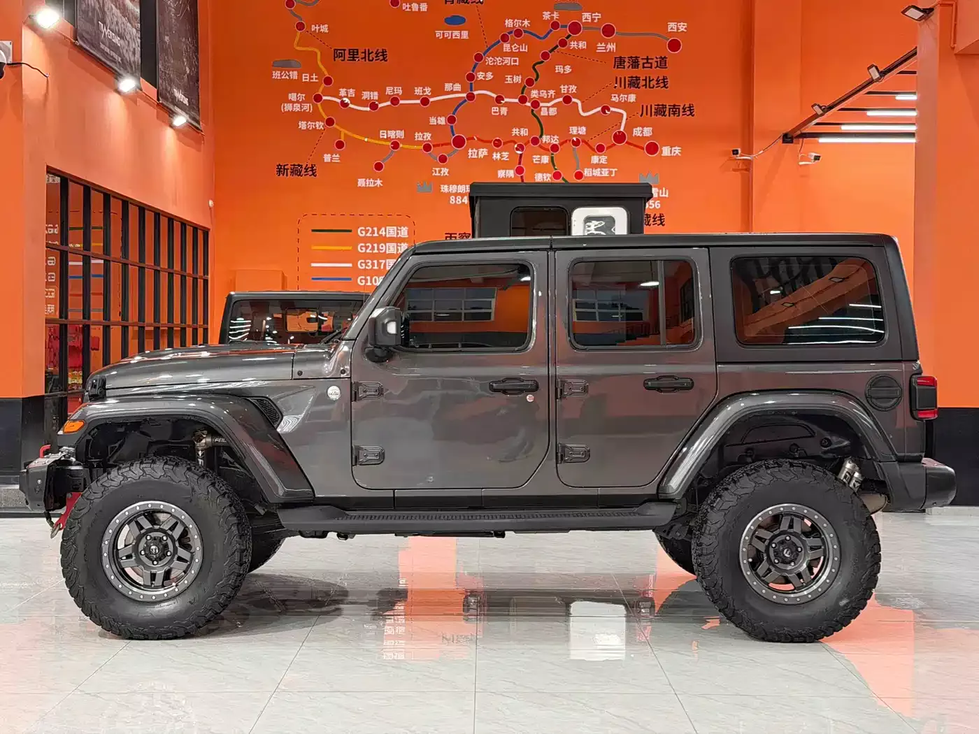 Jeep Wrangler 2019 2.0T Sahara 4-Door China V фото 3