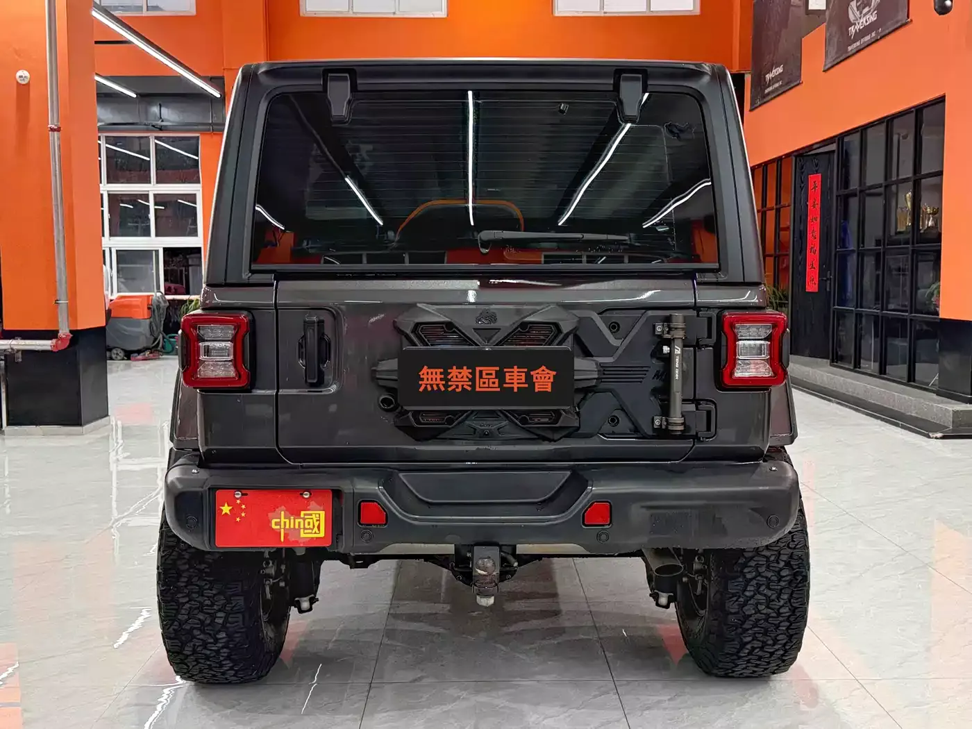 Jeep Wrangler 2019 2.0T Sahara 4-Door China V фото 4