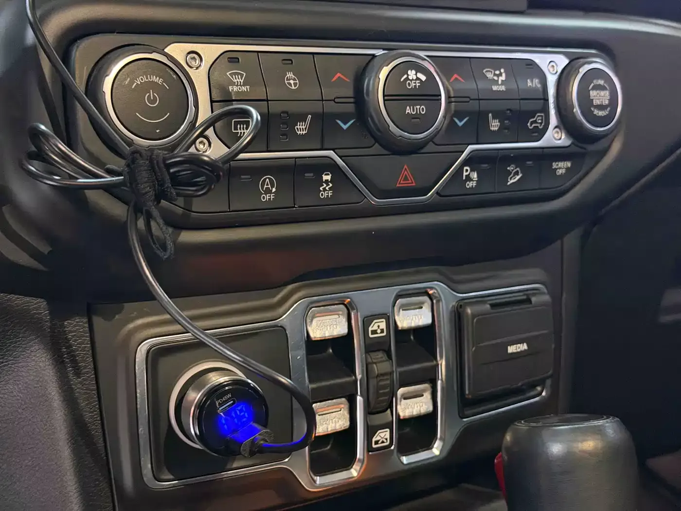 Jeep Wrangler 2019 2.0T Sahara 4-Door China V фото 11