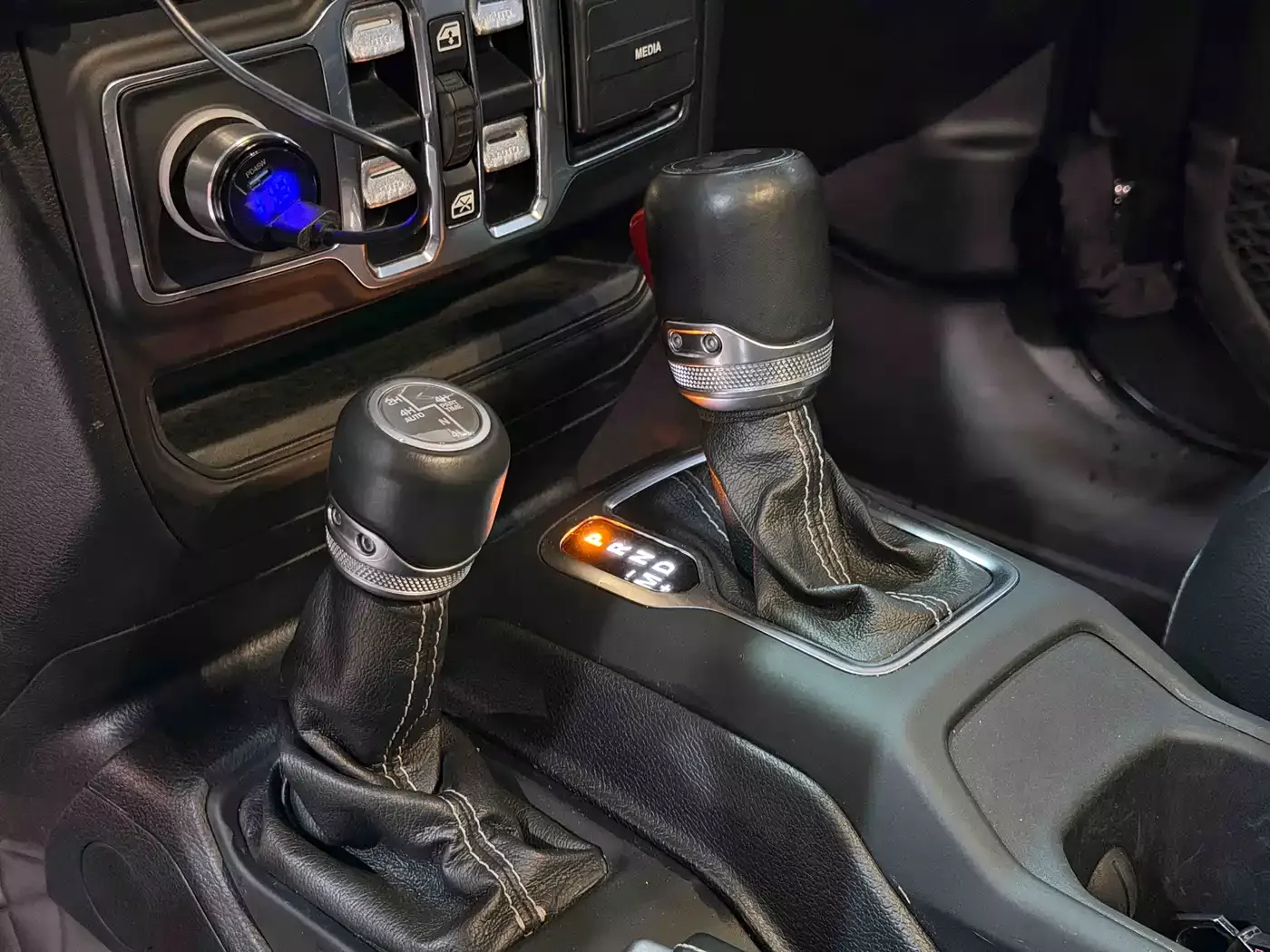 Jeep Wrangler 2019 2.0T Sahara 4-Door China V фото 12