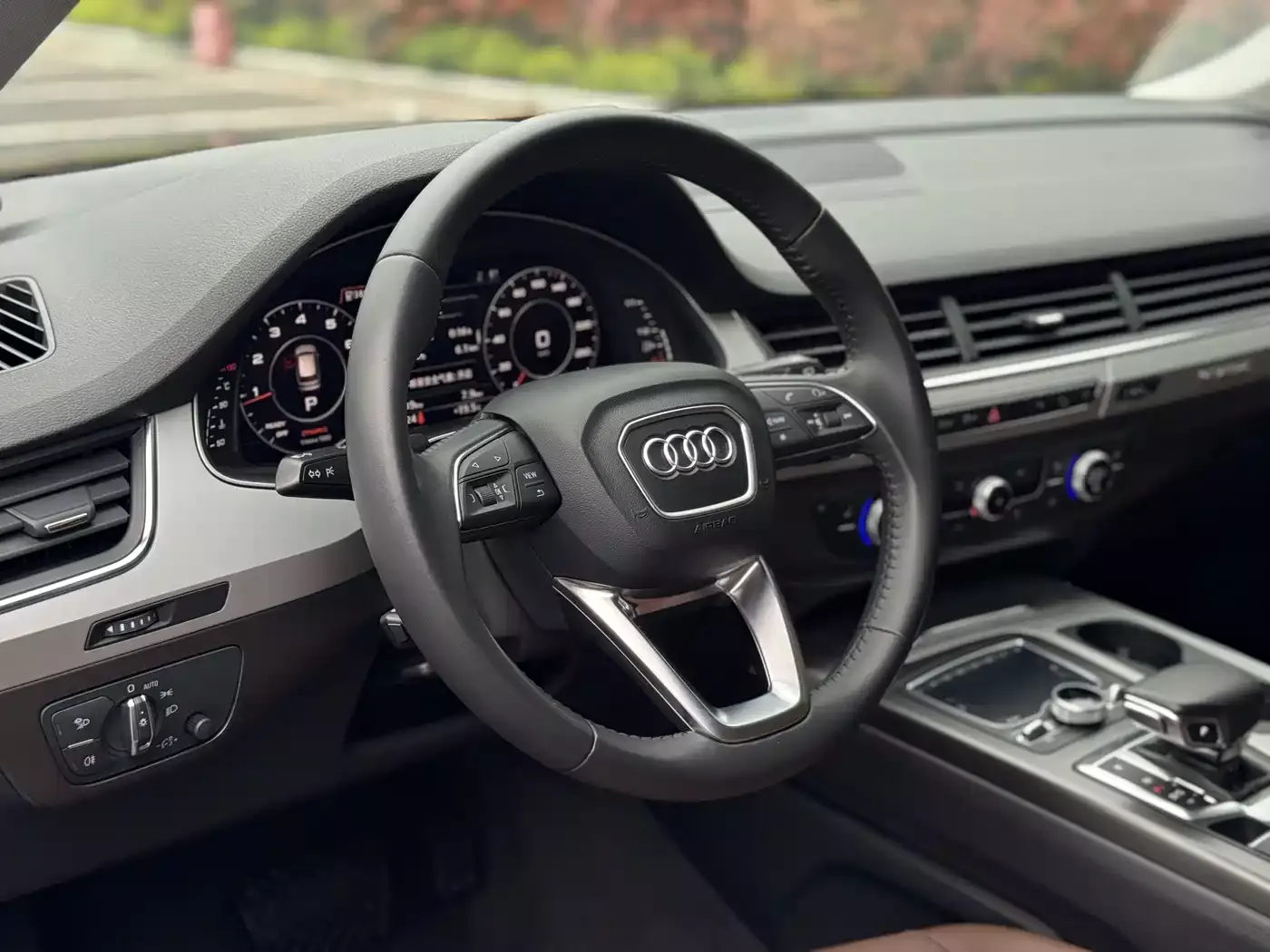 Audi Q7 2018 40 TFSI Comfort фото 11