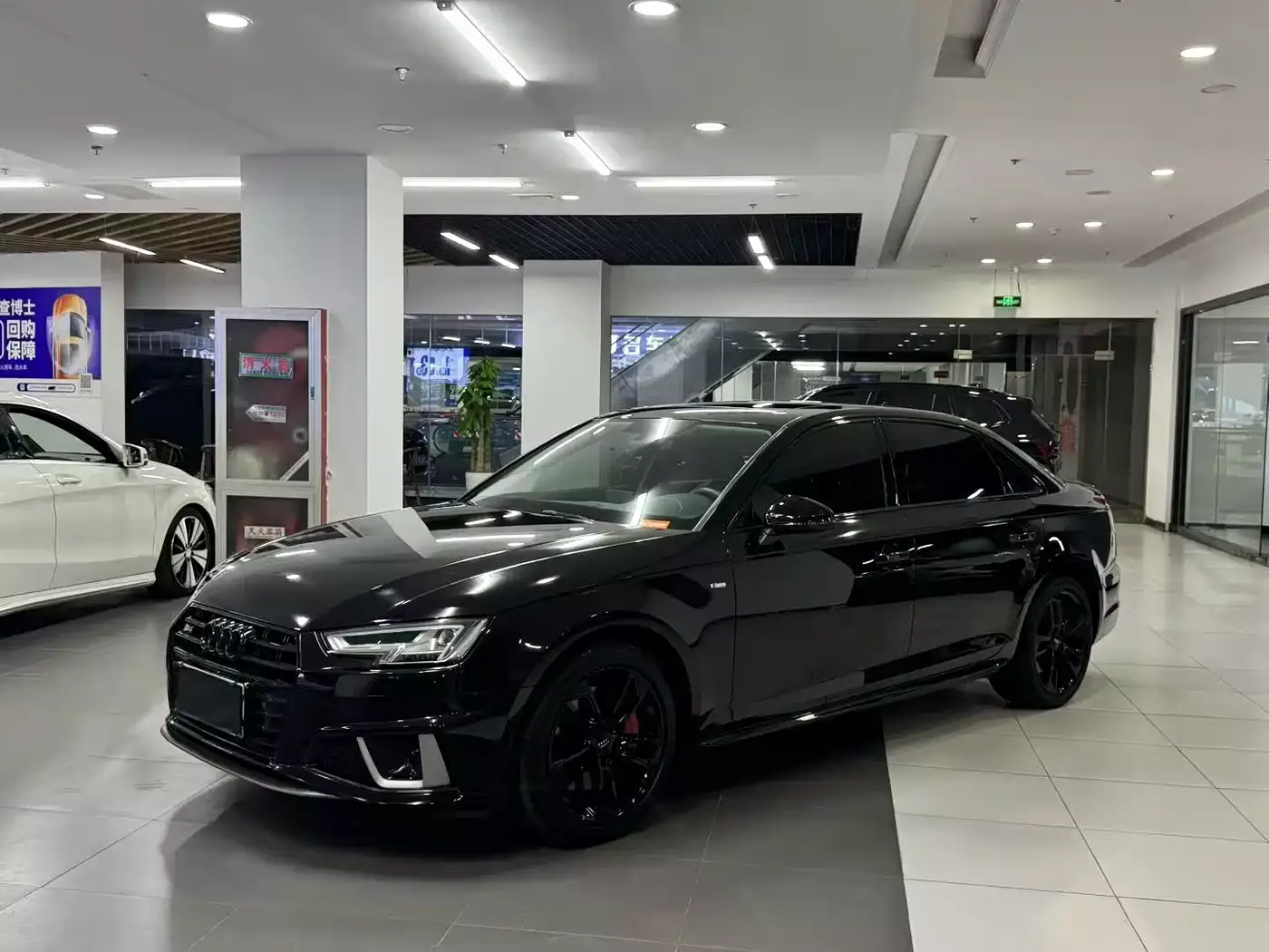 Audi A4L 2019 45 TFSI quattro Personality Sport (China VI)