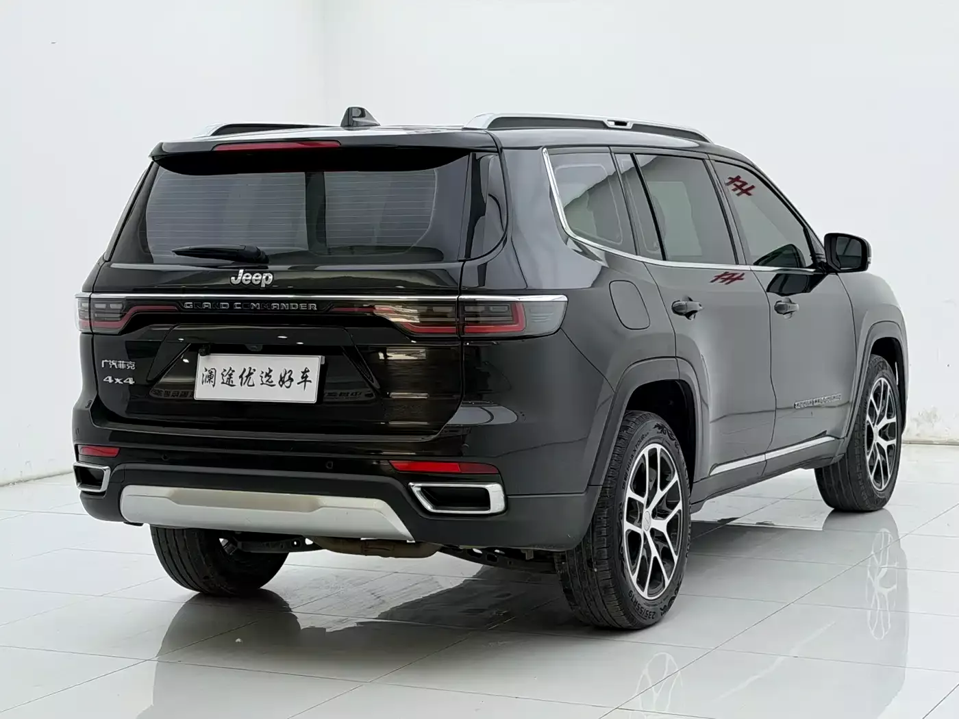Jeep Grand Commander 2022 2.0T AWD Luxury Edition фото 7