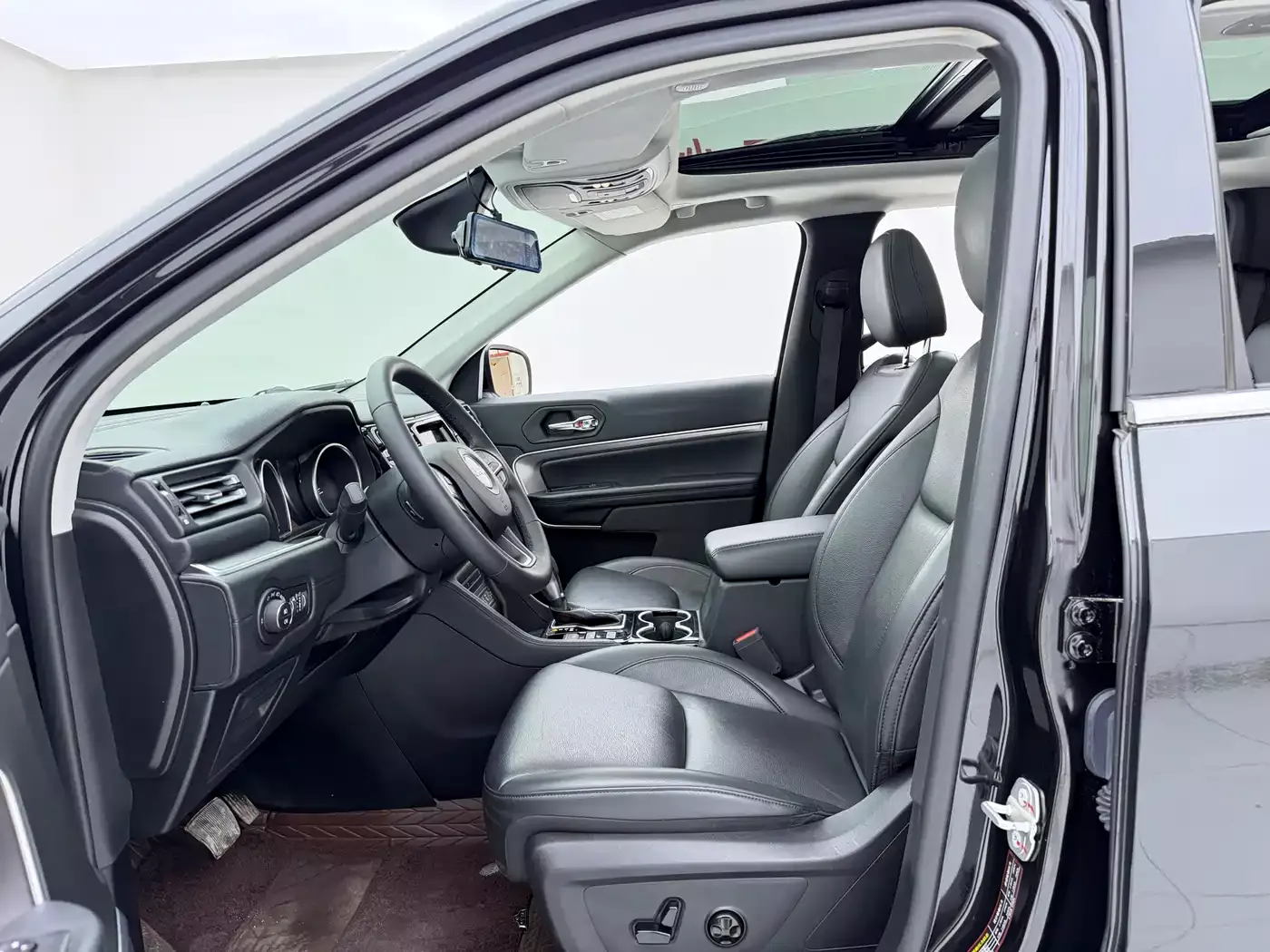 Jeep Grand Commander 2022 2.0T AWD Luxury Edition фото 8