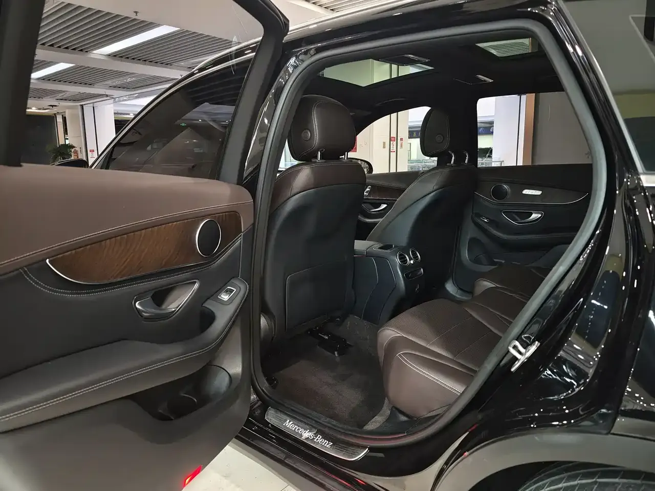 Mercedes-Benz GLC 2020 GLC 260 L 4MATIC Luxury фото 6