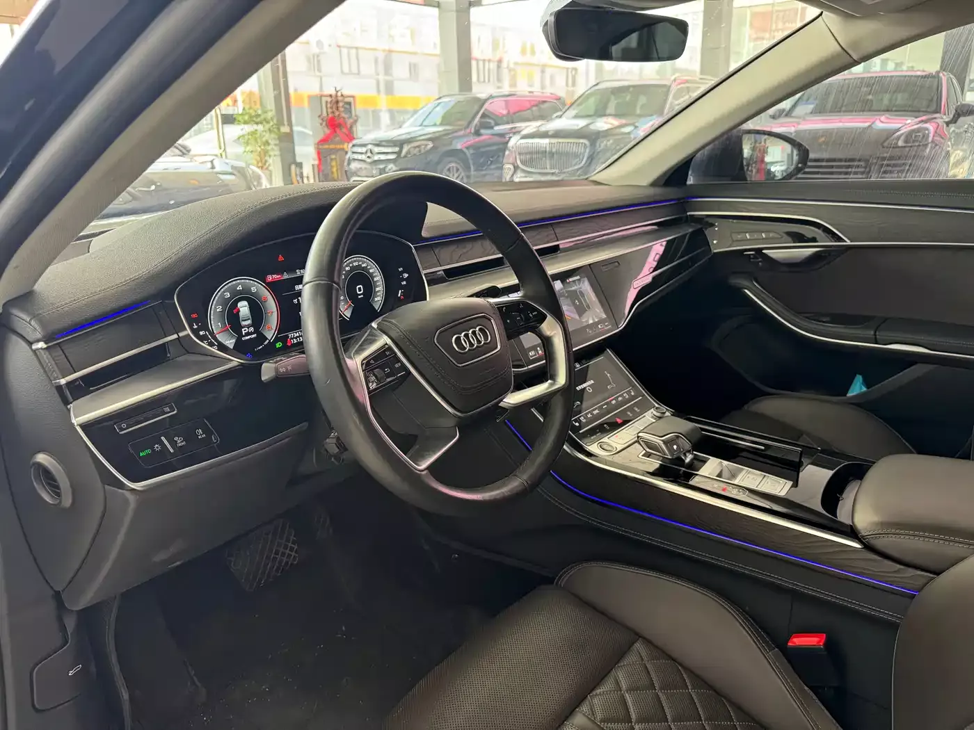 Audi A8 2023 A8L 50 TFSI quattro Exclusive фото 10