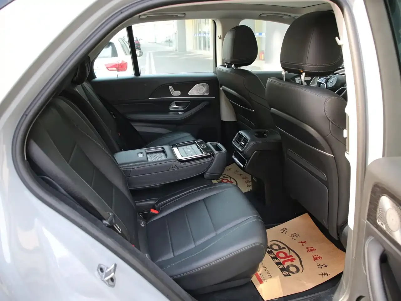 Mercedes-Benz GLE 2024 GLE 450 4MATIC Luxury фото 8