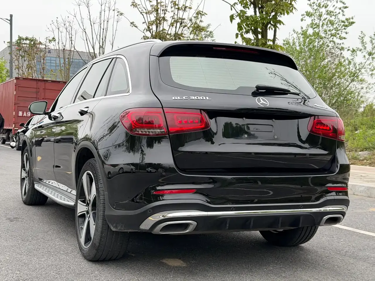Mercedes-Benz GLC 2023 GLC 300 L 4MATIC Sport 5-Seater фото 15