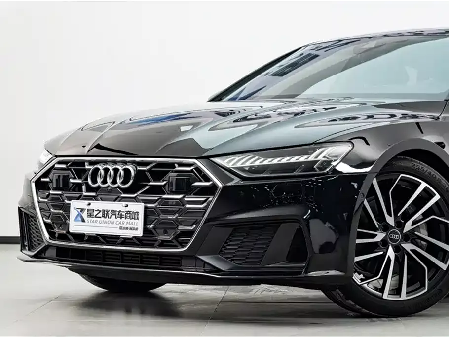 Audi A7 2025 Model 45 TFSI Premium Selection фото 3