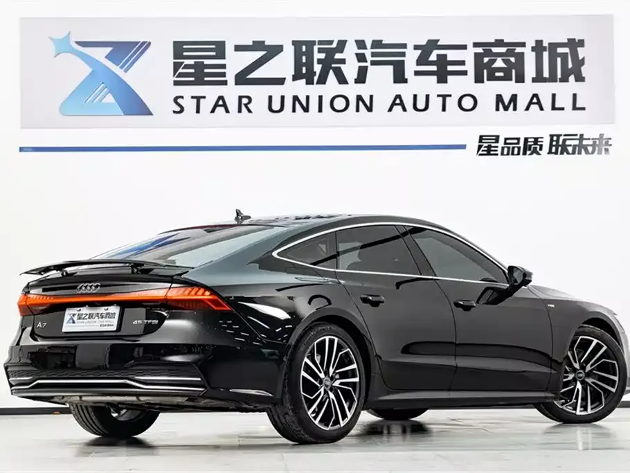 Audi A7 2025 Model 45 TFSI Premium Selection фото 6