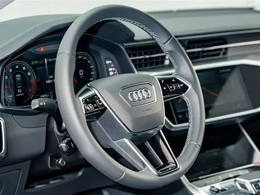 Audi A7 2025 Model 45 TFSI Premium Selection фото 9