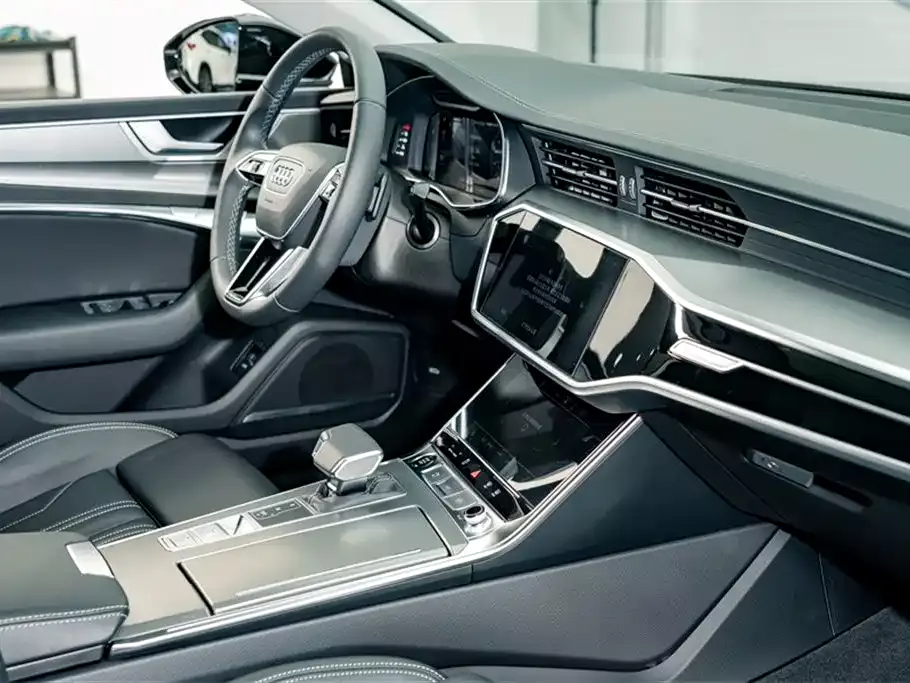 Audi A7 2025 Model 45 TFSI Premium Selection фото 19