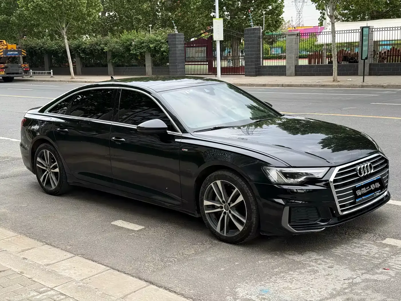 Audi A6L 2019 40 TFSI Luxury Dynamic фото 3