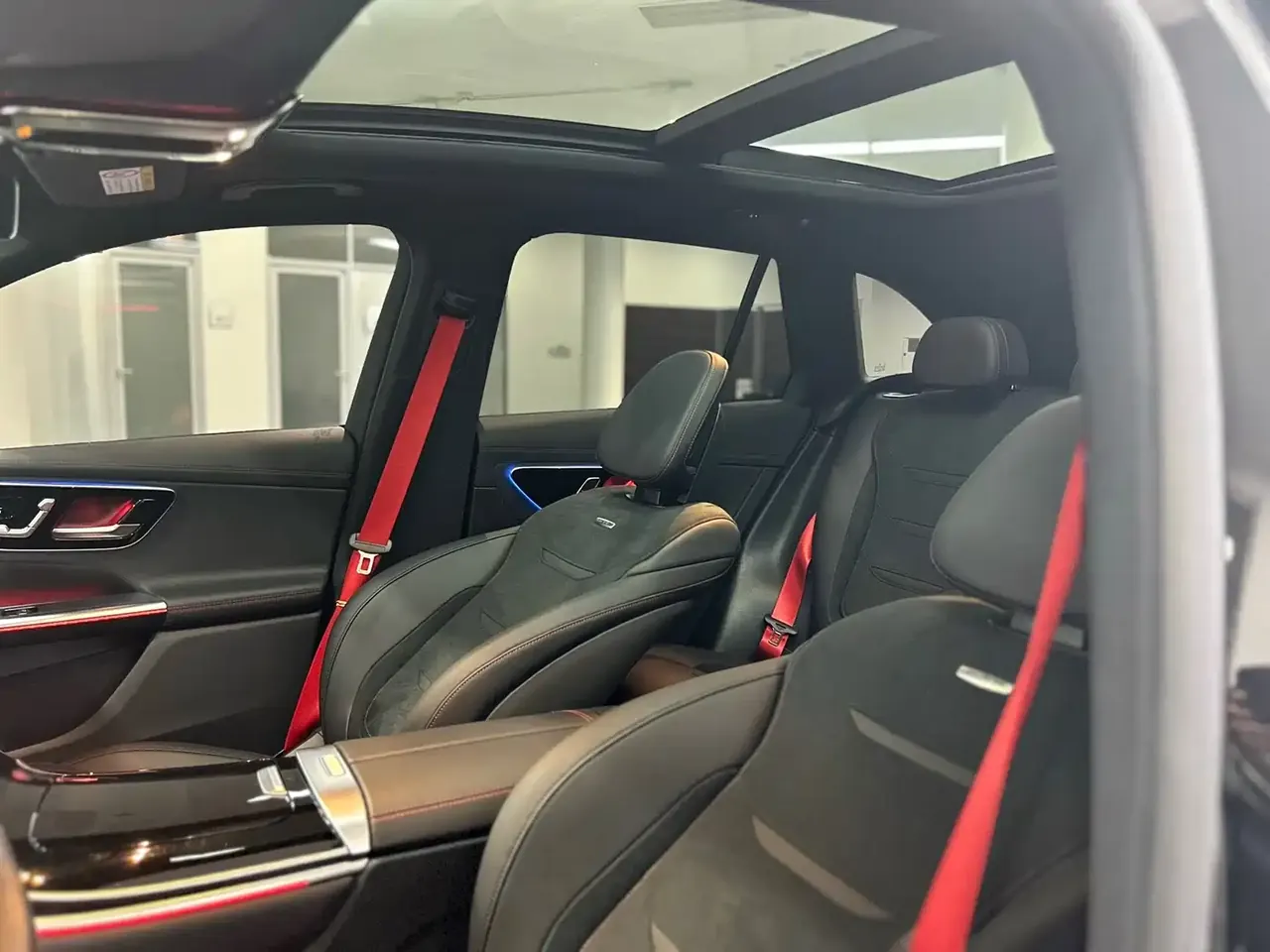 Mercedes-Benz GLC AMG 2024 AMG GLC 43 4MATIC фото 15