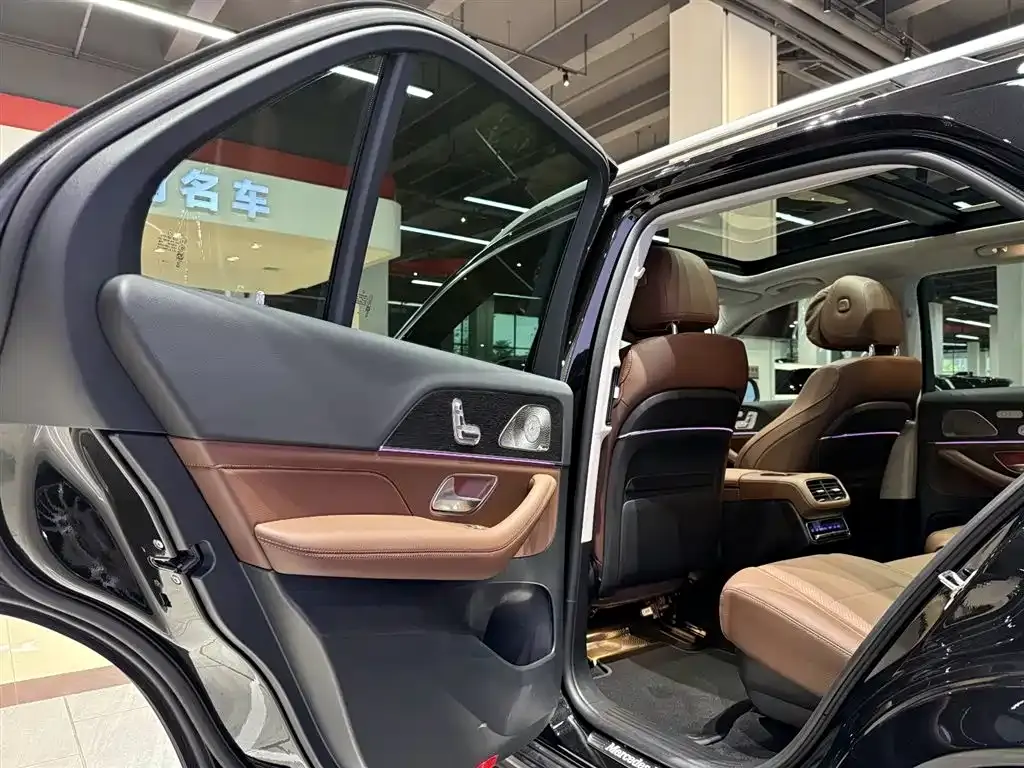 Mercedes-Benz GLE 2025 Facelift GLE 450 4MATIC Luxury Model фото 14