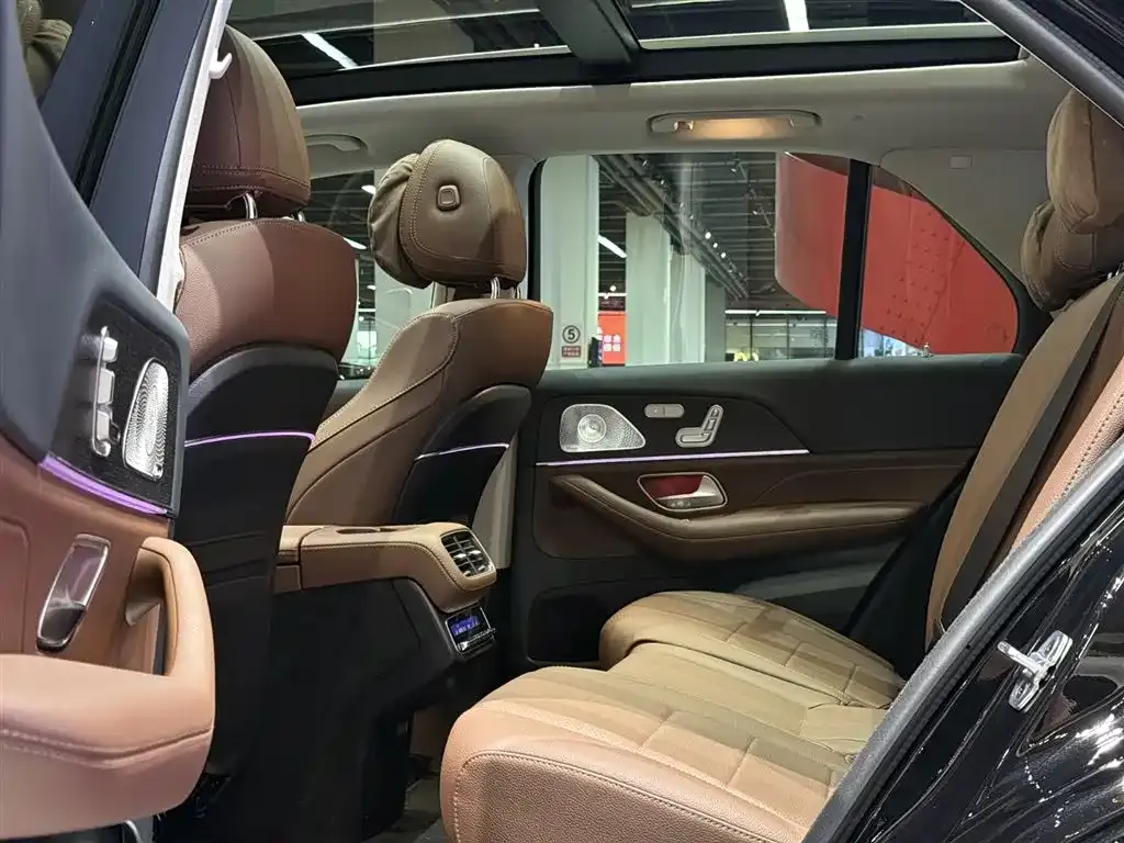 Mercedes-Benz GLE 2025 Facelift GLE 450 4MATIC Luxury Model фото 16