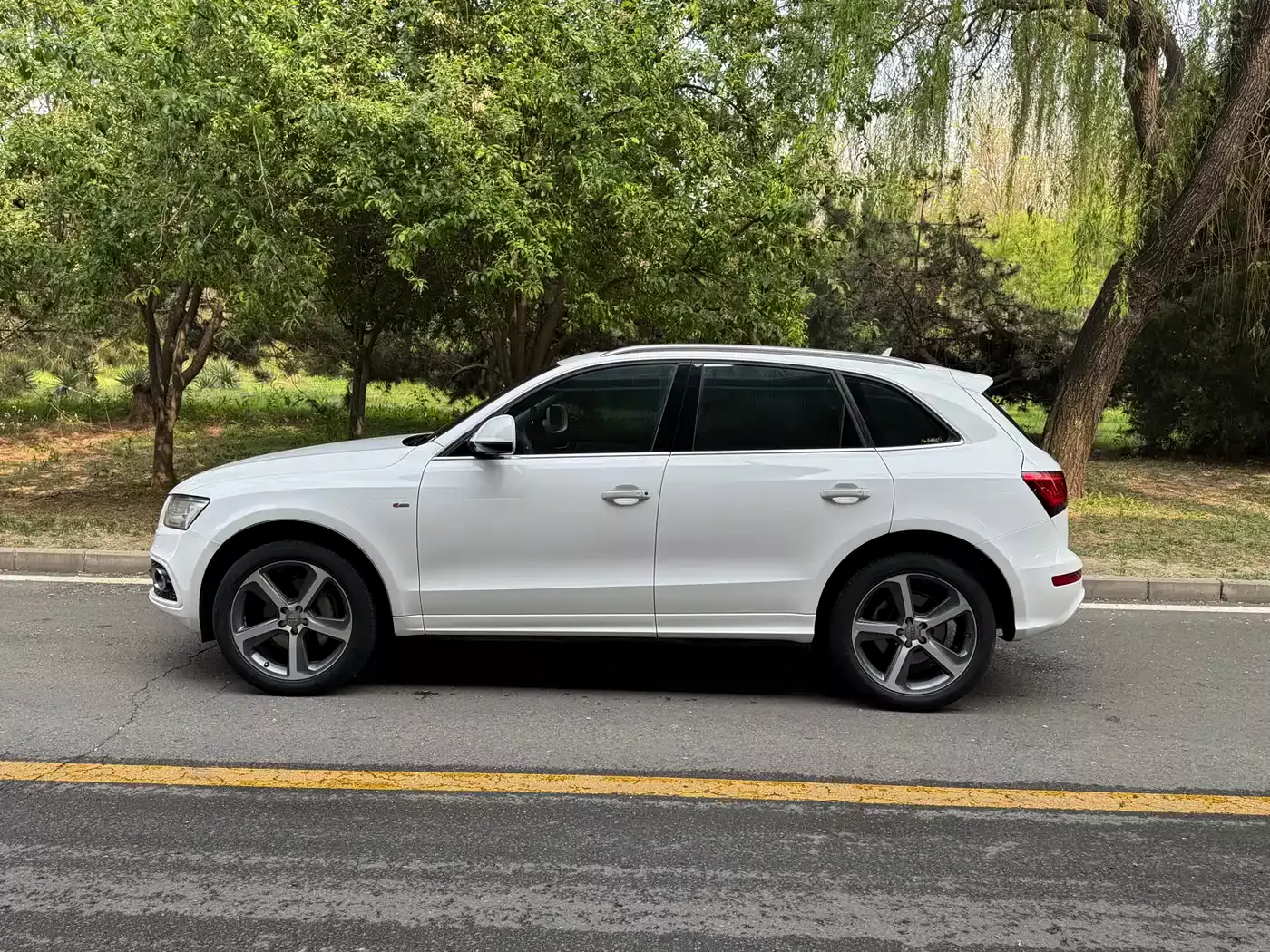 Audi Q5 (Import) 2013 45 TFSI quattro Sport фото 3