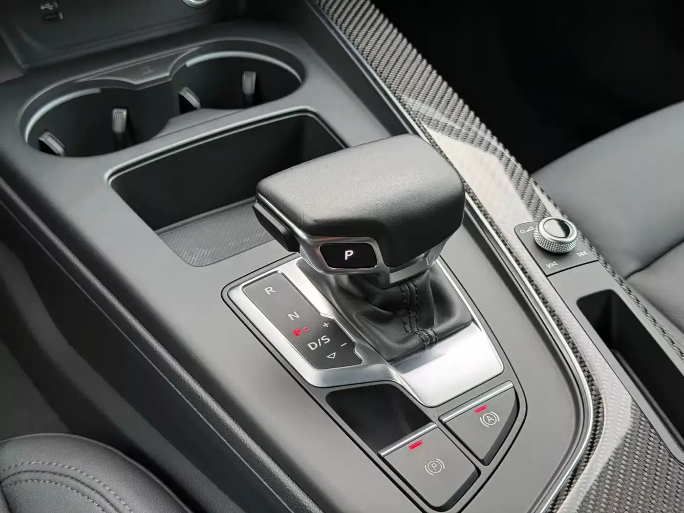 Audi A4 (Import) 2021 Avant 40 TFSI Pioneer Starlight Edition фото 14