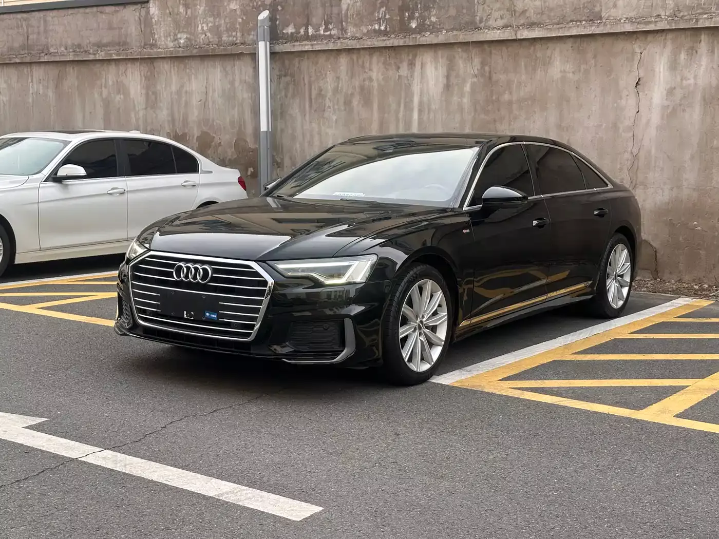 Audi A6L 2021 45 TFSI Exclusive Sport