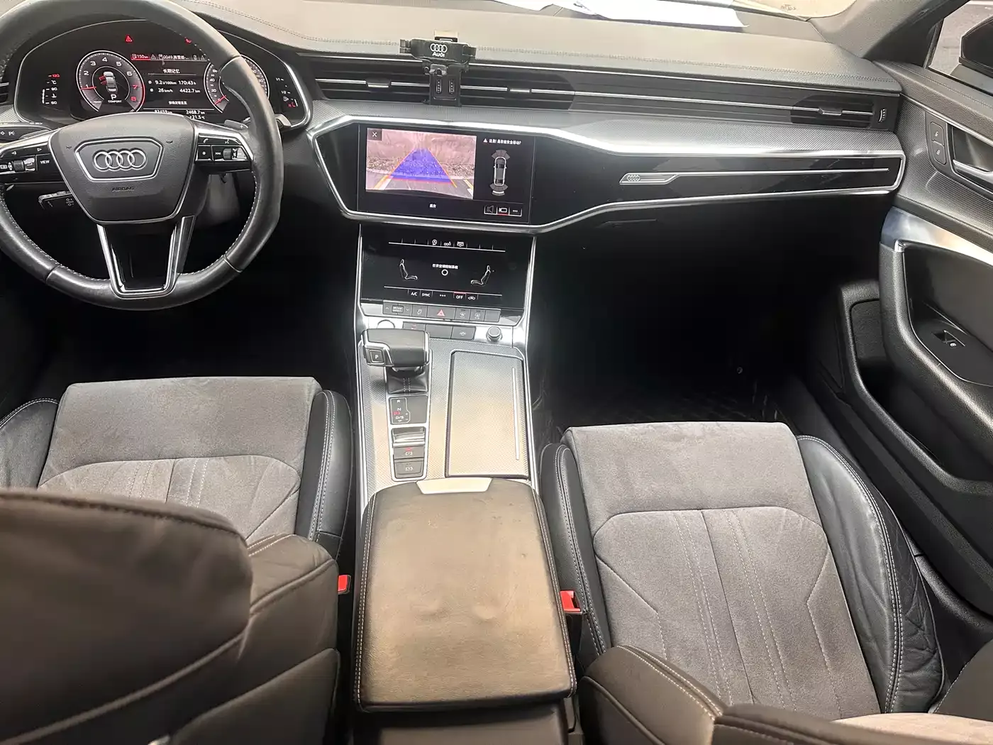 Audi A6L 2021 45 TFSI Exclusive Sport фото 10