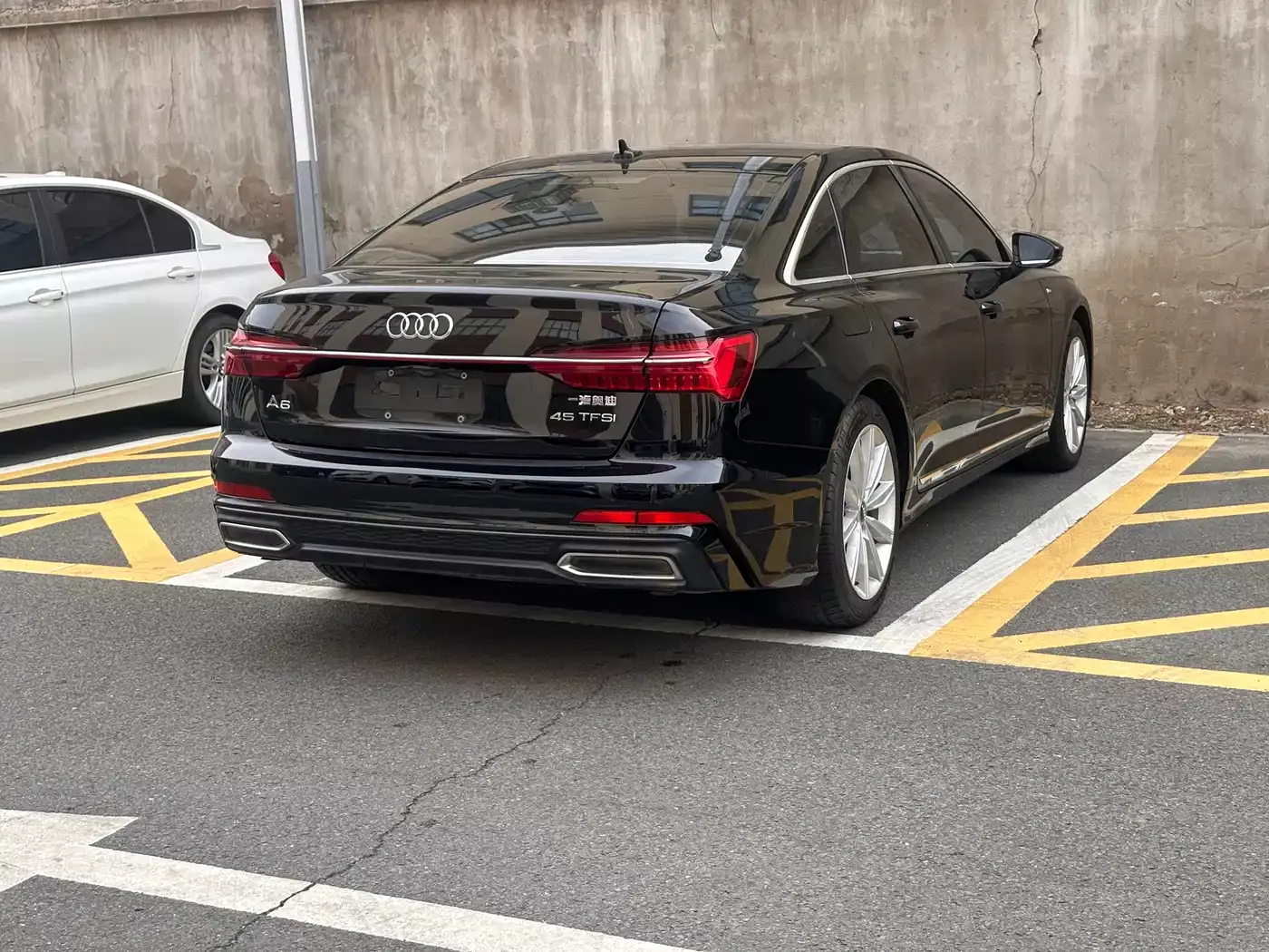 Audi A6L 2021 45 TFSI Exclusive Sport фото 15