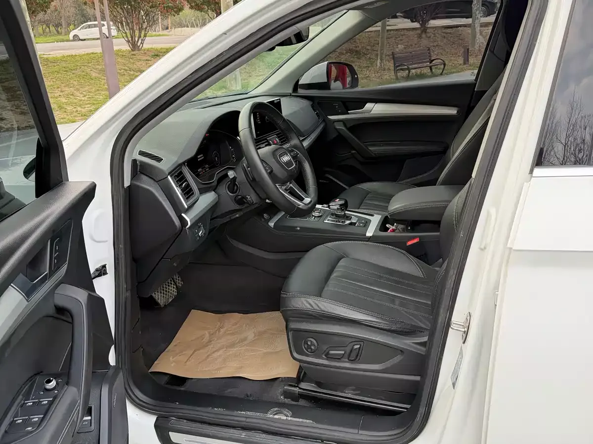 Audi Q5L 2020 40 TFSI Prestige Fashion фото 4