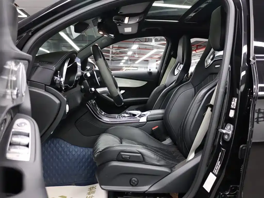 Mercedes-Benz GLC Coupe AMG 2018 AMG GLC 63 S 4MATIC+ Coupe SUV фото 7