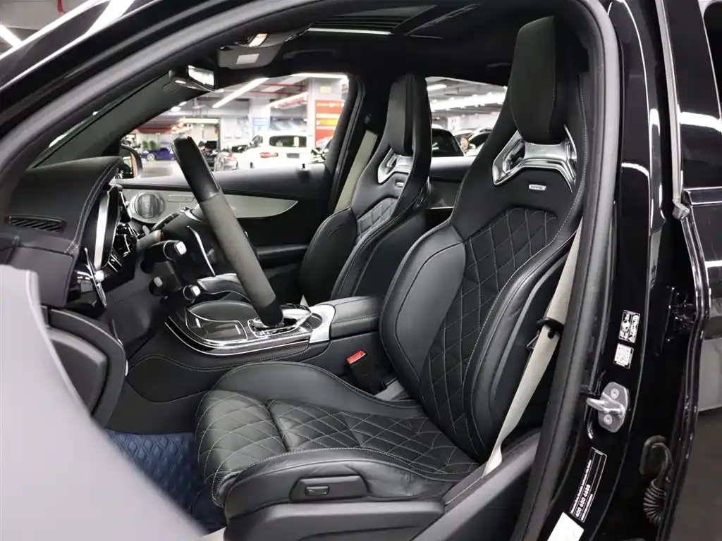 Mercedes-Benz GLC Coupe AMG 2018 AMG GLC 63 S 4MATIC+ Coupe SUV фото 9