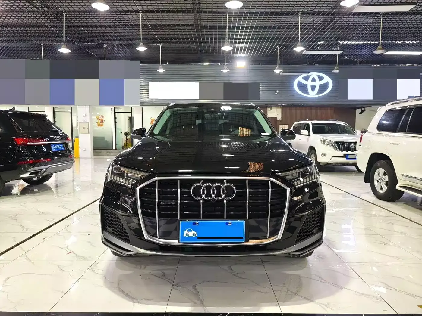 Audi Q7 2023 55 TFSI quattro S line Sport фото 3