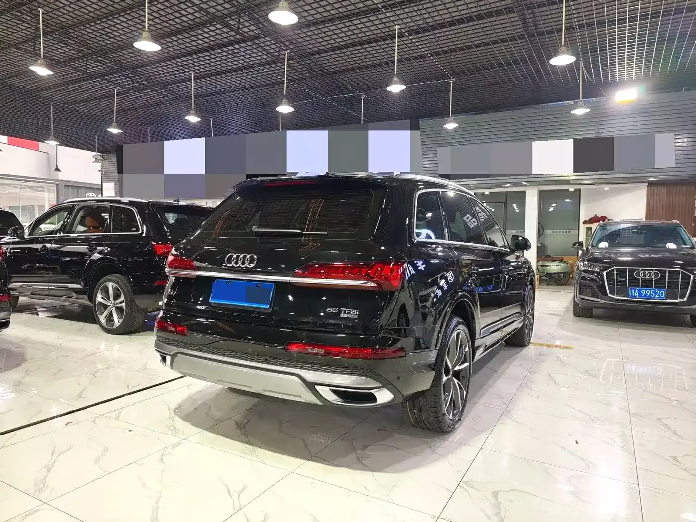 Audi Q7 2023 55 TFSI quattro S line Sport фото 9
