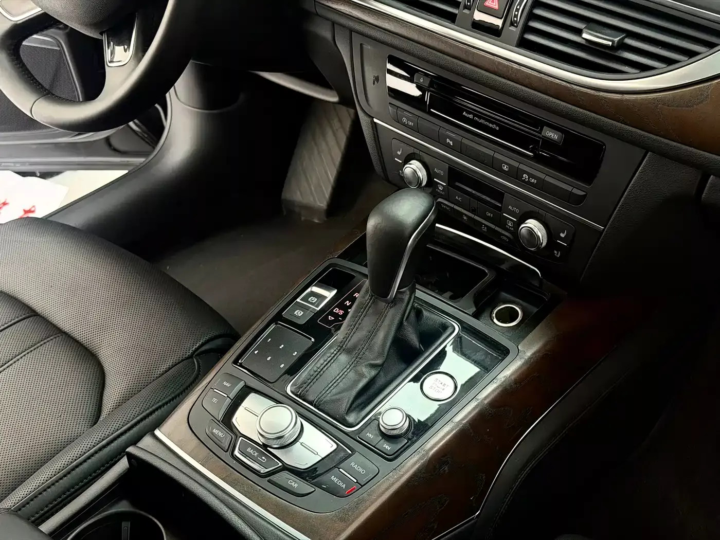 Audi A6L 2016 50 TFSI quattro Luxury фото 15