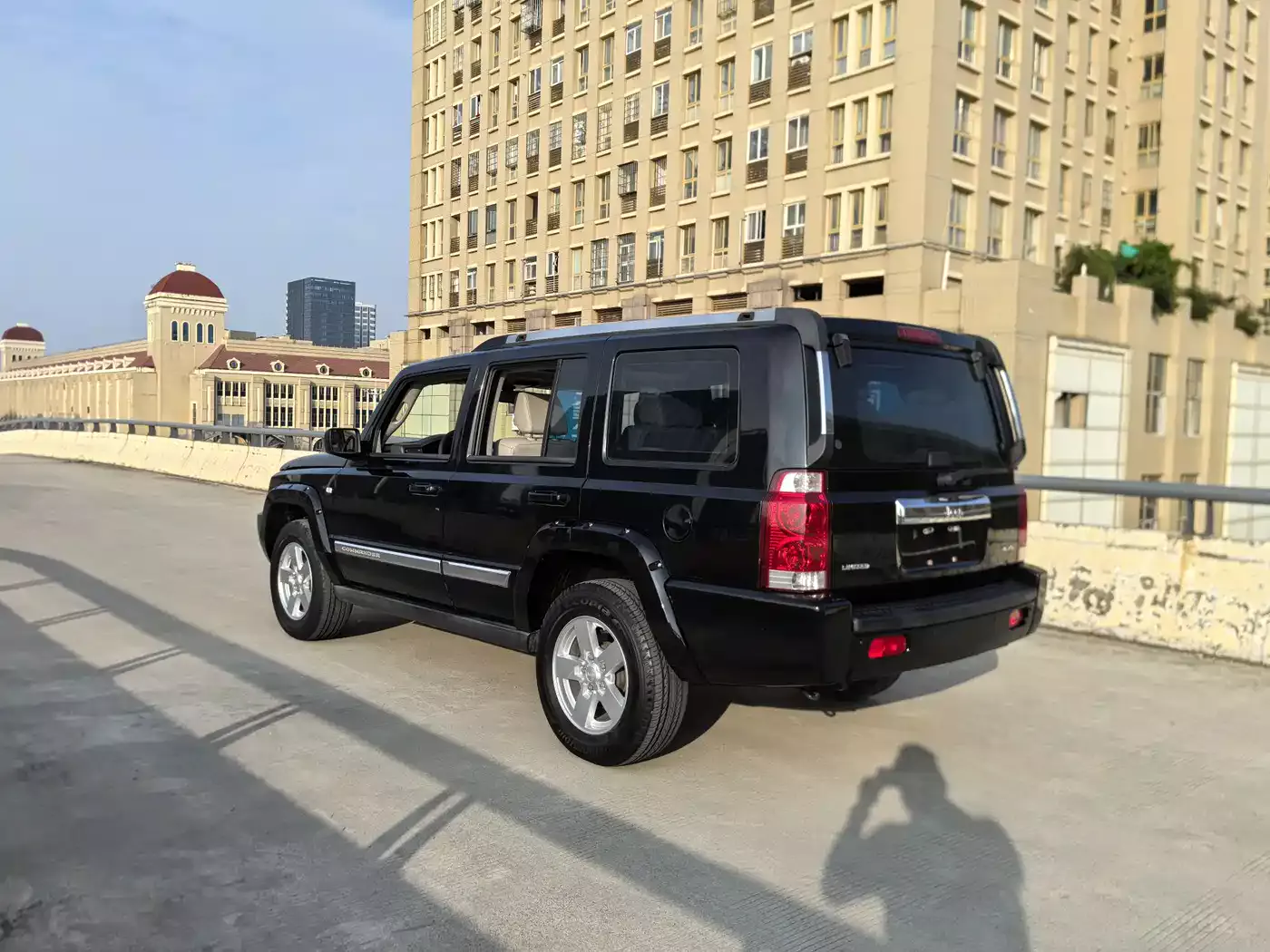Jeep Commander Classic 2007 4.7 фото 48