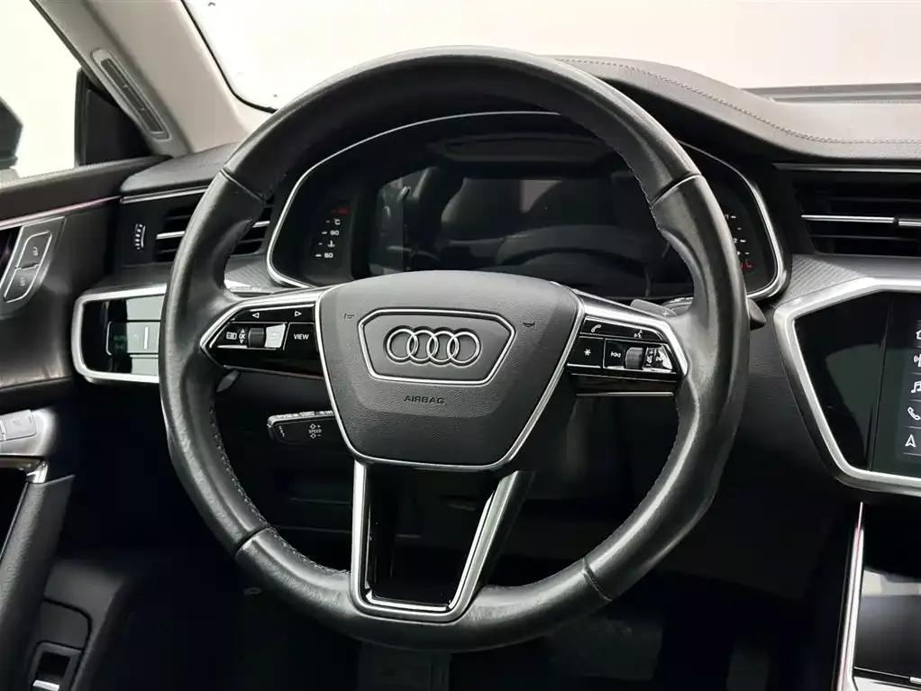 Audi A7 2023 Model 45 TFSI Premium Selection Edition фото 12
