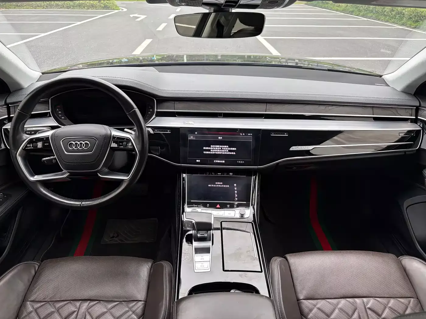 Audi A8 2023 A8L 50 TFSI quattro Exclusive фото 13