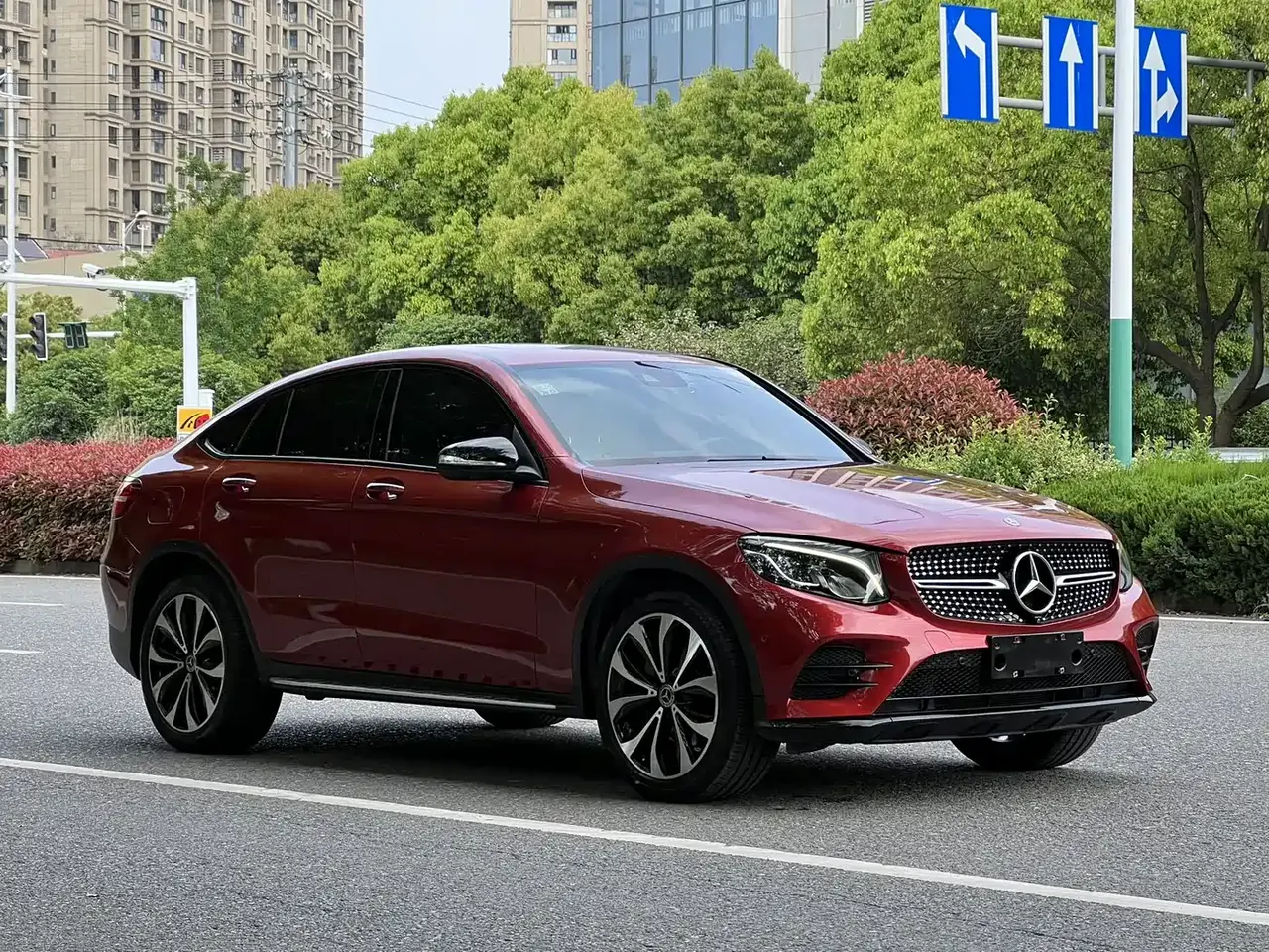 Mercedes-Benz GLC Coupe 2019 GLC 260 4MATIC Coupe SUV фото 3