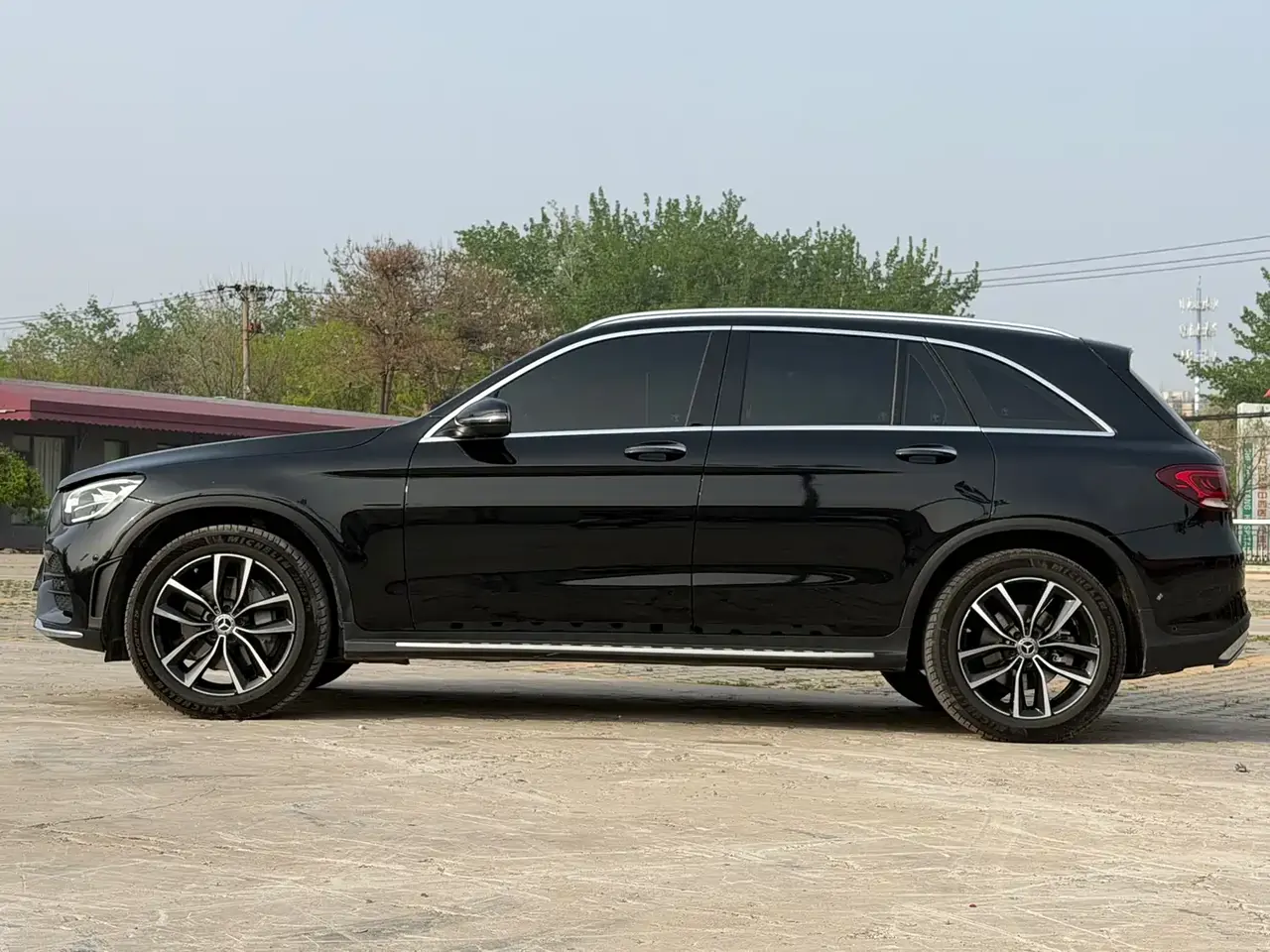 Mercedes-Benz GLC 2022 Model GLC 260 L 4MATIC Luxury Edition фото 2