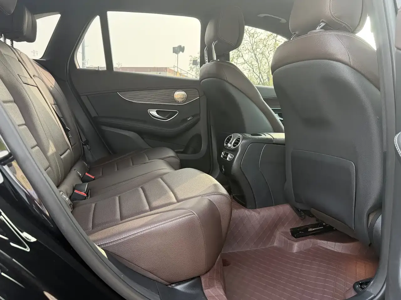 Mercedes-Benz GLC 2022 Model GLC 260 L 4MATIC Luxury Edition фото 13