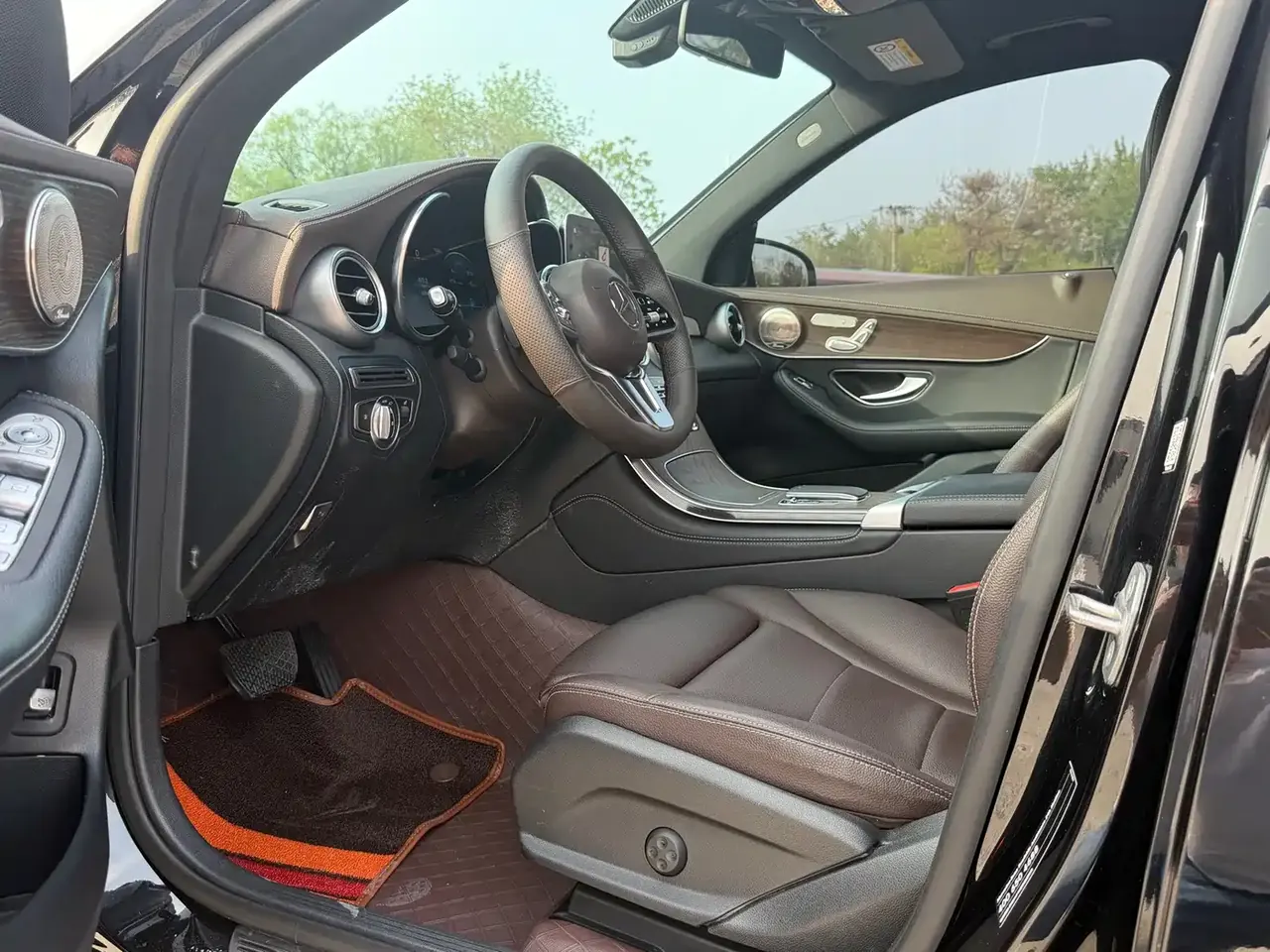 Mercedes-Benz GLC 2022 Model GLC 260 L 4MATIC Luxury Edition фото 14