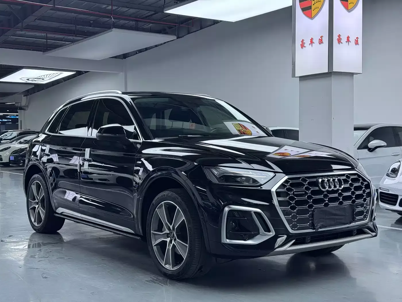 Audi Q5L 2022 45T Luxury Dynamic фото 3