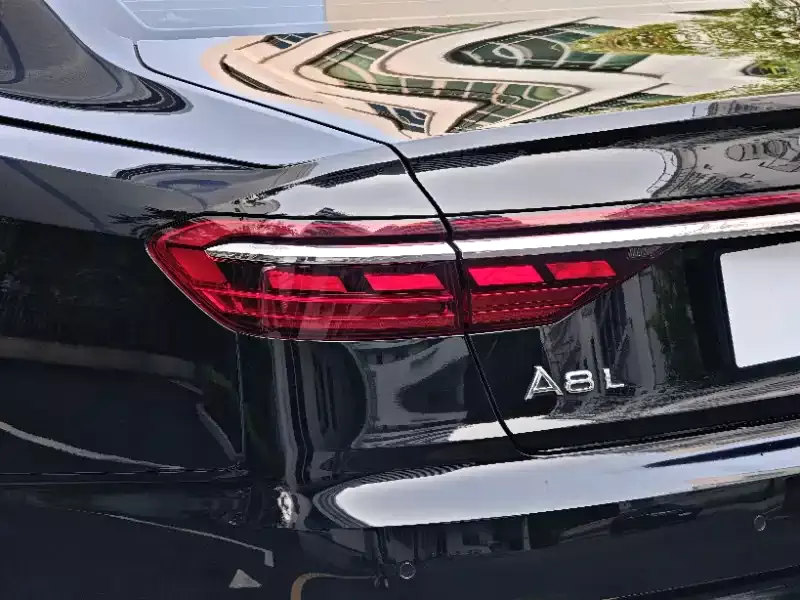 Audi A8 2022 A8L 50 TFSI quattro Comfort Collector's Edition фото 5