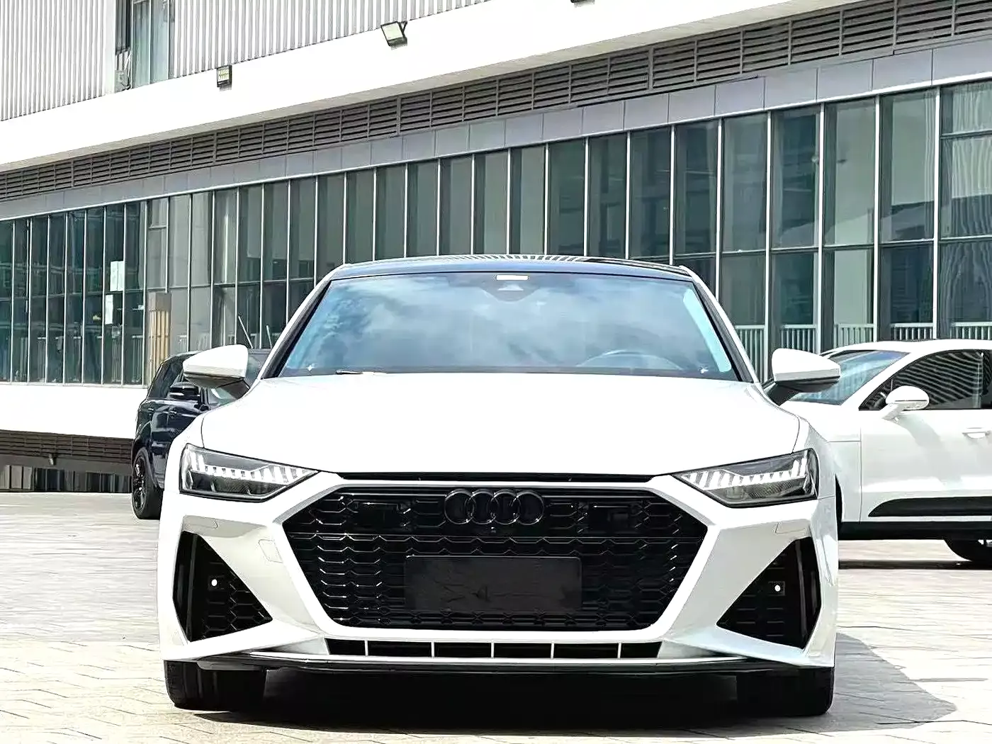 Audi A7L 2022 55 TFSI quattro S-line Horizon Edition Crystal Flow Package фото 2