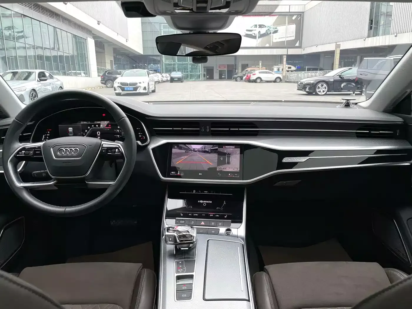 Audi A7L 2024 45 TFSI quattro S-line Shadow Warrior Edition фото 4