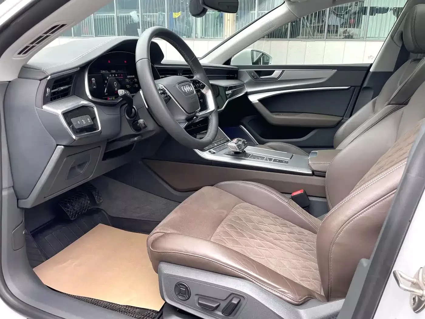 Audi A7L 2024 45 TFSI quattro S-line Shadow Warrior Edition фото 5