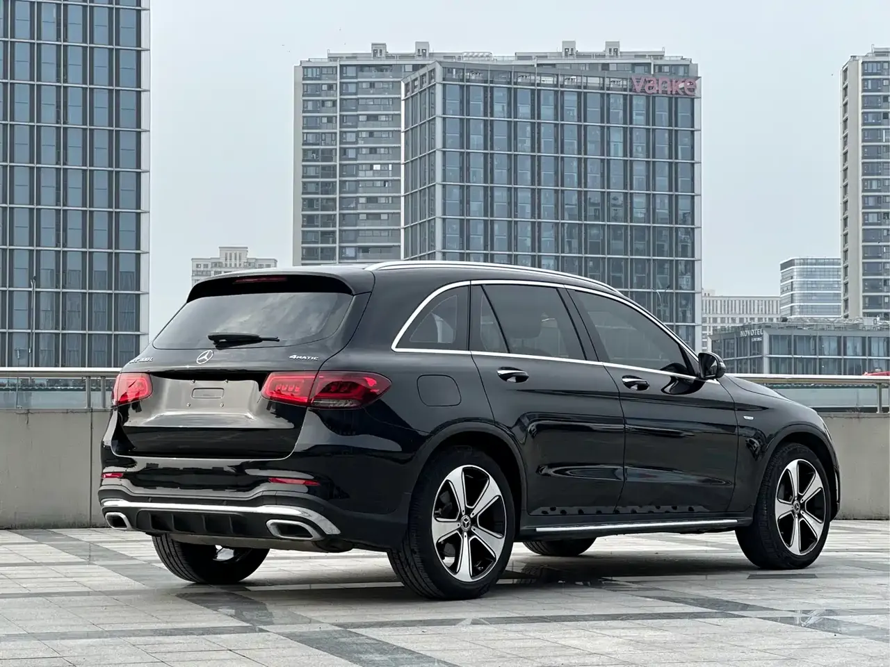 Mercedes-Benz GLC 2023 GLC 300 L 4MATIC Sport 5-Seater фото 5