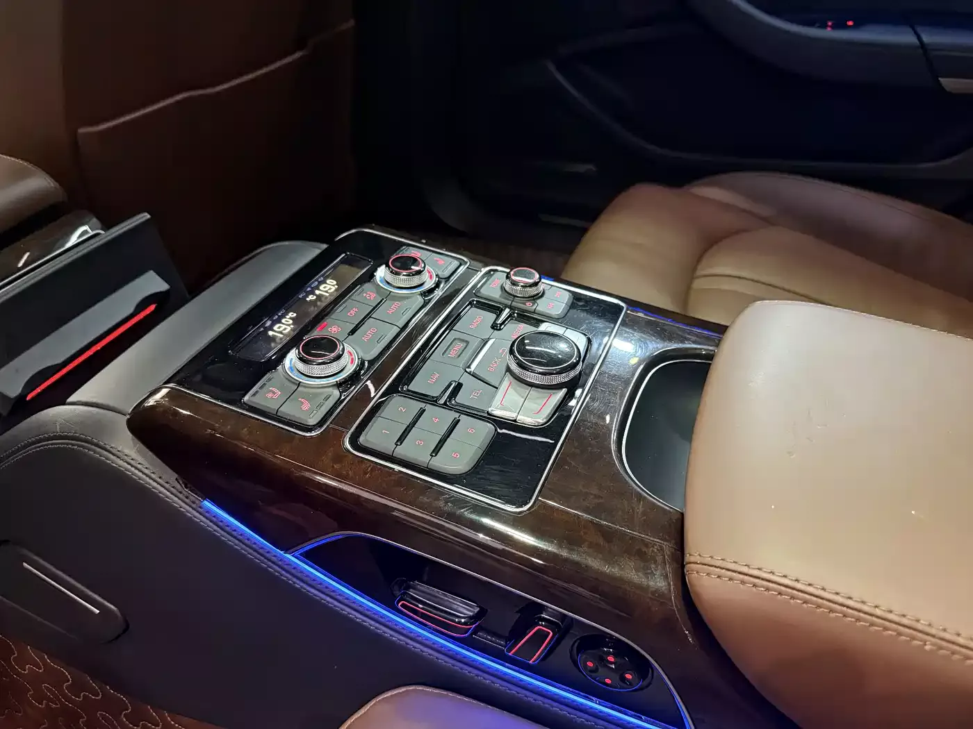 Audi A8 2014 A8L 45 TFSI quattro Luxury фото 15